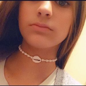 Beaded  Seashell Choker Neclace